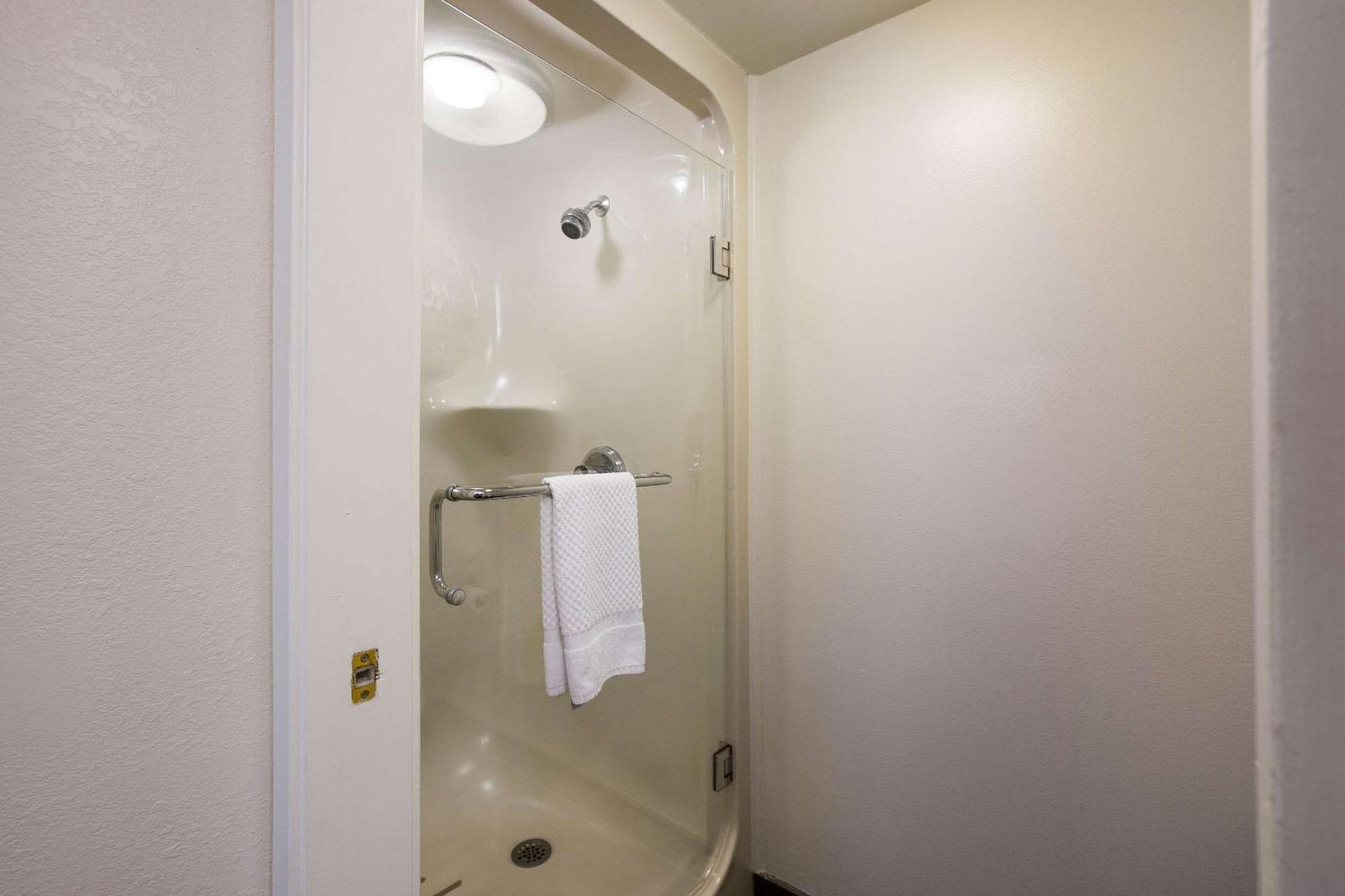 Hotel Clarion Pointe Sevierville-pigeon Forge 2*