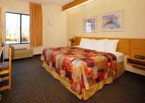 Hotel Clarion Pointe Sevierville-pigeon Forge 2*